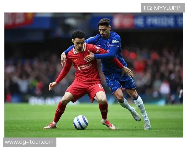 英超精彩对决切尔西大胜利物浦点球大战引发全场狂欢